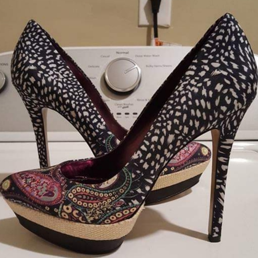 Nine West - Picture 2 of 2